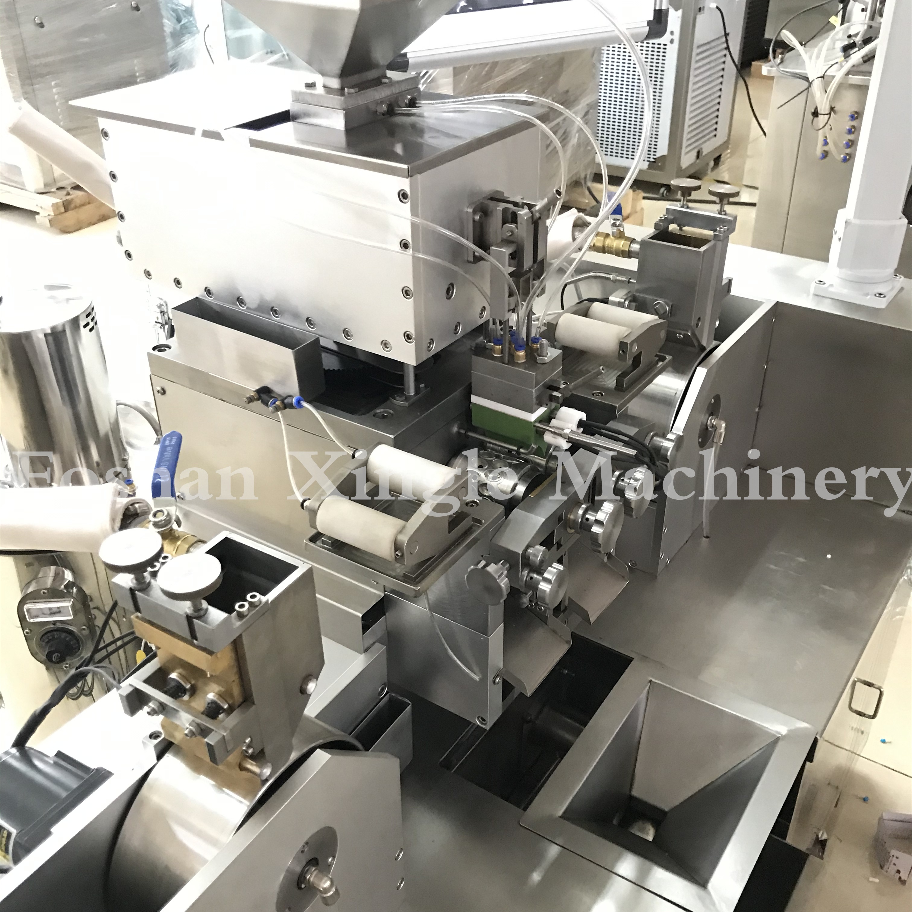 RJN 65 Pharmaceutical Capsule Fill Softgel Making Machine Empty